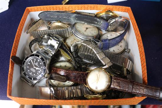 A quantity of watches